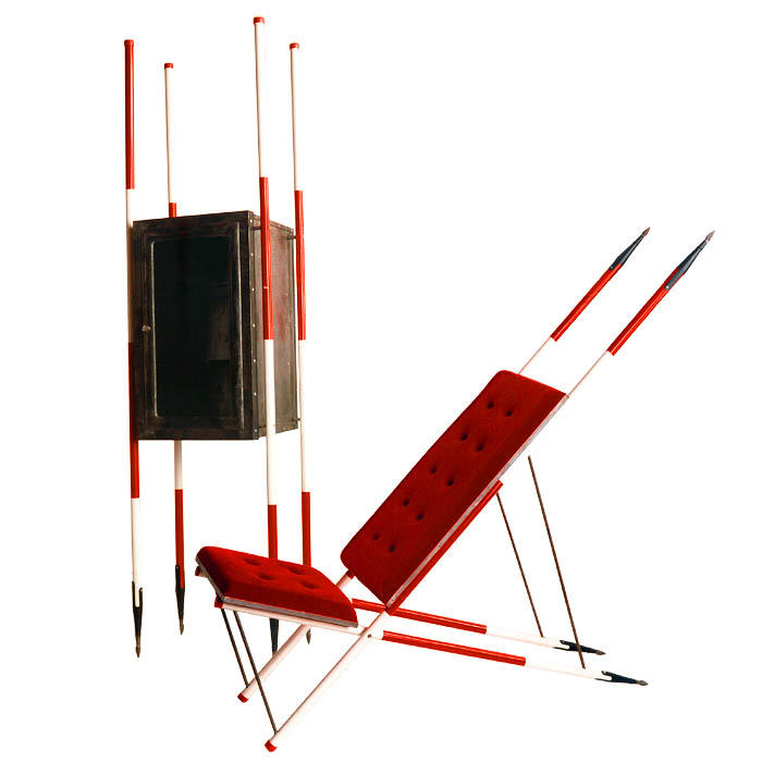 Peter Heel,  Möbel für Landvermesser , h 200 cm, 1999